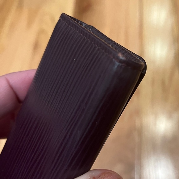 Louis Vuitton 4 Key Holder - Picture 3 of 10